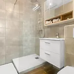 Appartamento Homey Forest - Hypercentre - Proche Gare Et Tram - Wifi & Netflix Annemasse