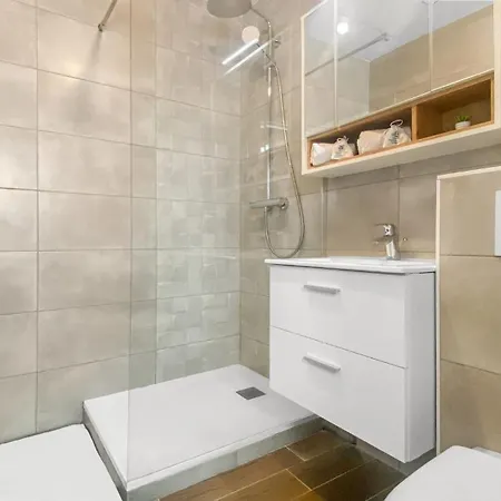 Apartmán Homey Forest - Hypercentre - Proche Gare Et Tram - Wifi & Netflix Annemasse